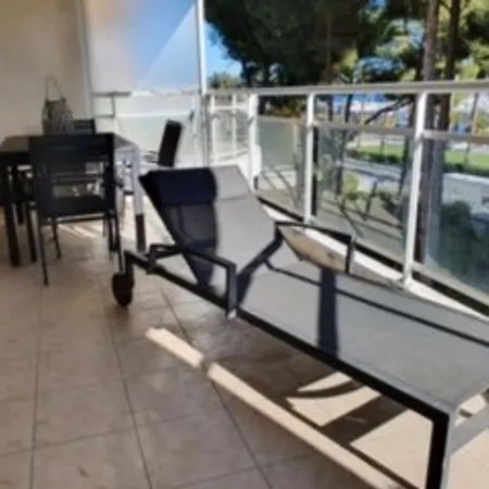 Spacieux à Avec Piscine, Climatisation Et Wi-fi - Fr-1-335-156 Appartamento