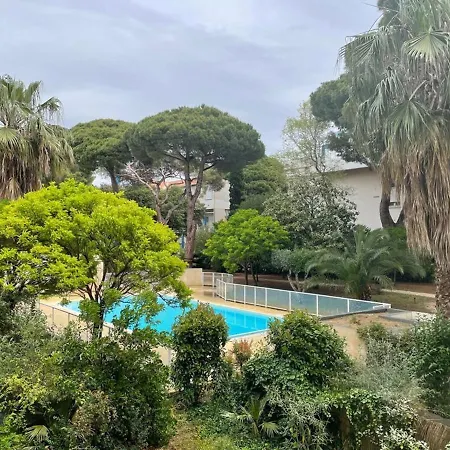 Spacieux à Avec Piscine, Climatisation Et Wi-fi - Fr-1-335-156 * Hyères